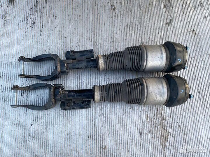 Пневмоамортизатор передний W292 W166 GLE 292 166