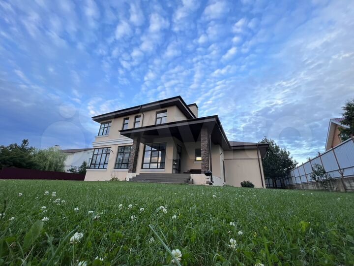 Дом 300 м² на участке 15 сот.