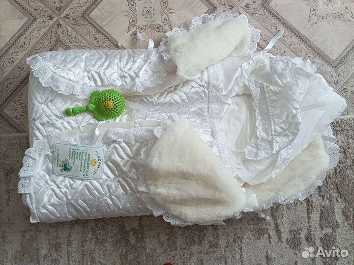 Конверт в коляска новые и бу и крестильный набор