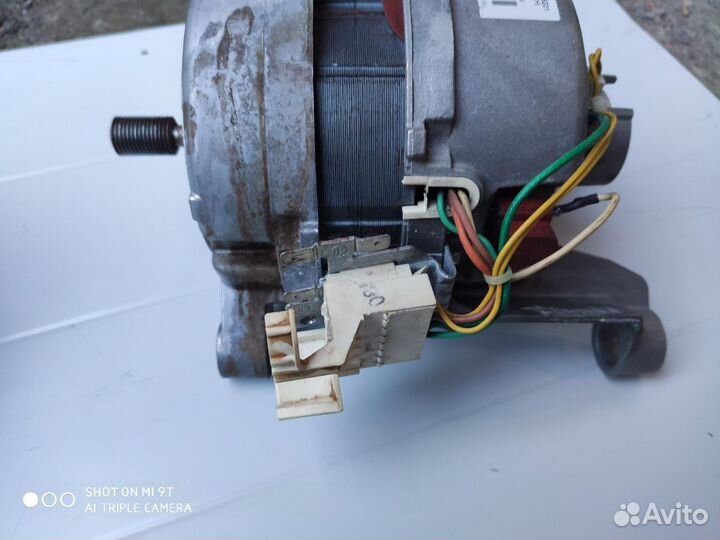 Двигататель стиральной машины Элекролюкс