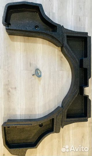 Название - Пол (пенопласт) от Mitsubishi Lancer X