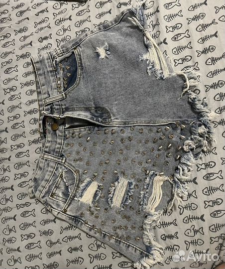 Джинсовые шорты