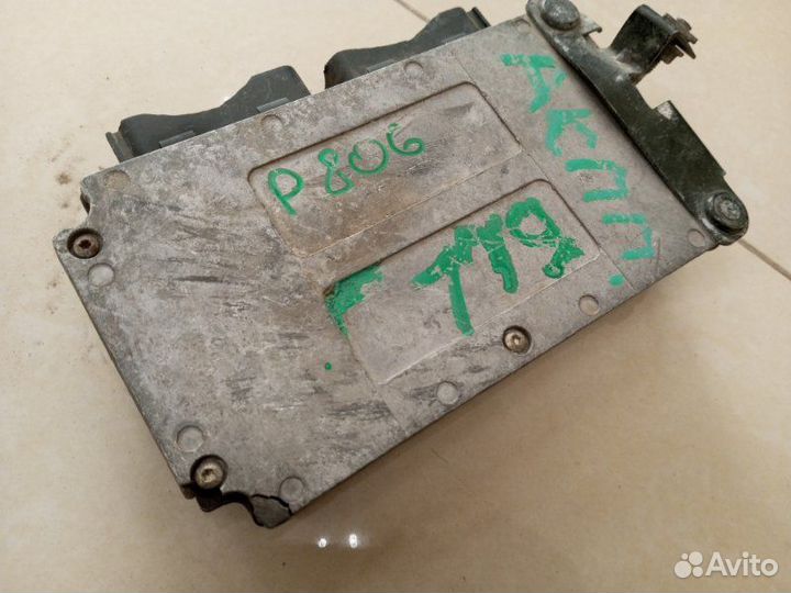 Блок электронный Peugeot 806 минивен EW10J4 2001