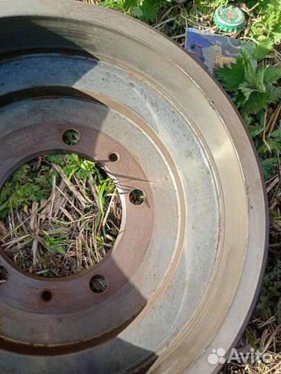 Задний продольный рычаг Mitsubishi лансер