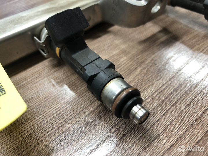 Форсунка инжекторная Mazda 3 BK 2.0LF 2002-2008