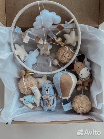 Музыкальный мобиль на кроватку из фетра под заказ