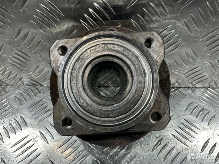 Ступица передняя Chrysler Voyager 4