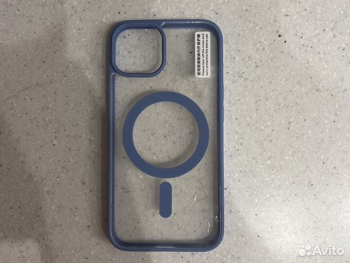 Чехол на iPhone 14