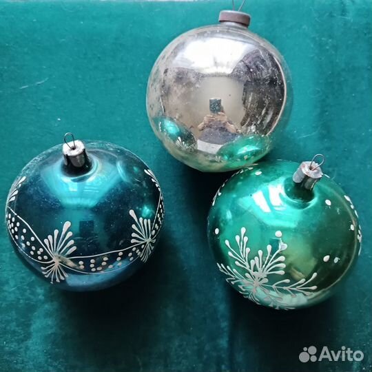 Ёлочные игрушки старые, большие шары