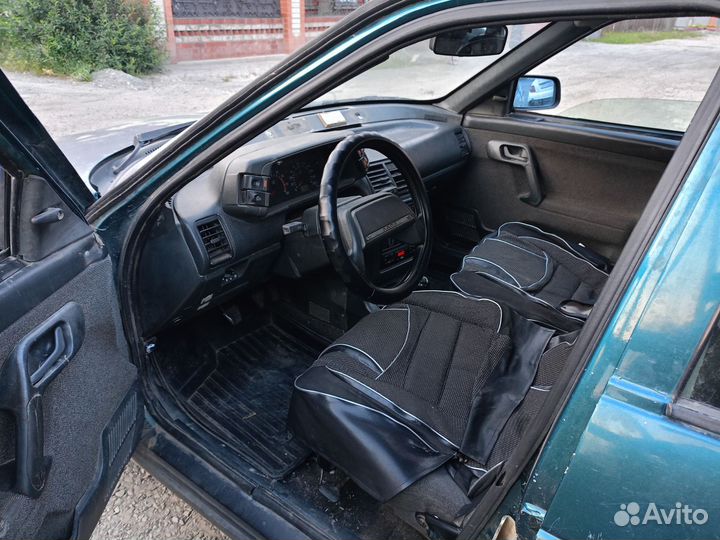 ВАЗ 2112 1.6 МТ, 2004, 350 000 км