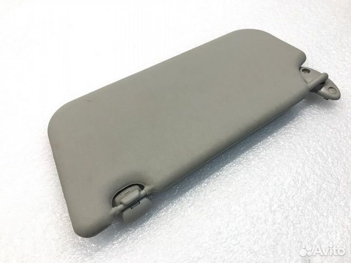 Козырек солнцезащитный правый Ford Mondeo седан