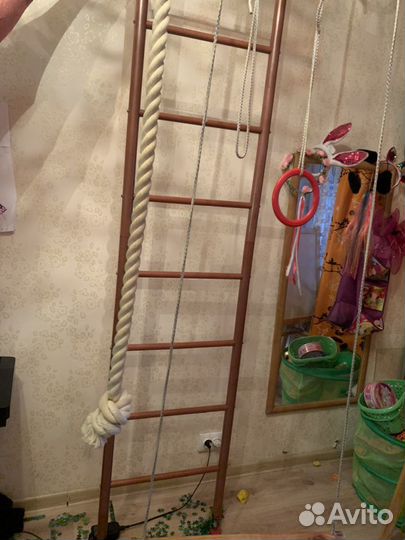 Шведская стенка, тренажёрная стенка