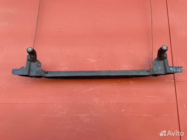 Усилитель бампера передний Vw Jetta седан BXE 2006