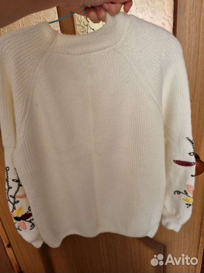 Свитера на девушку