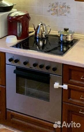 Варочная панель и духовка Zanussi ZHQ 631