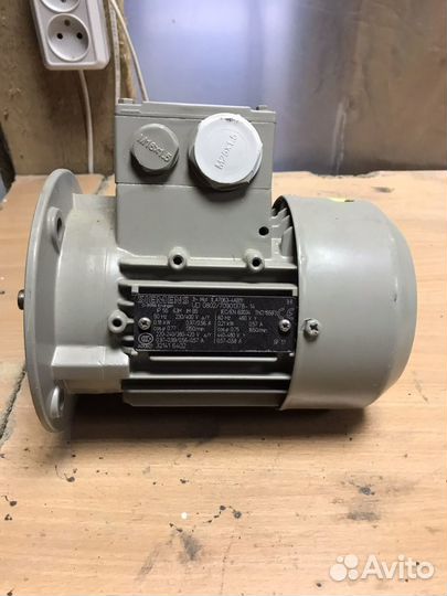 Электродвигатель