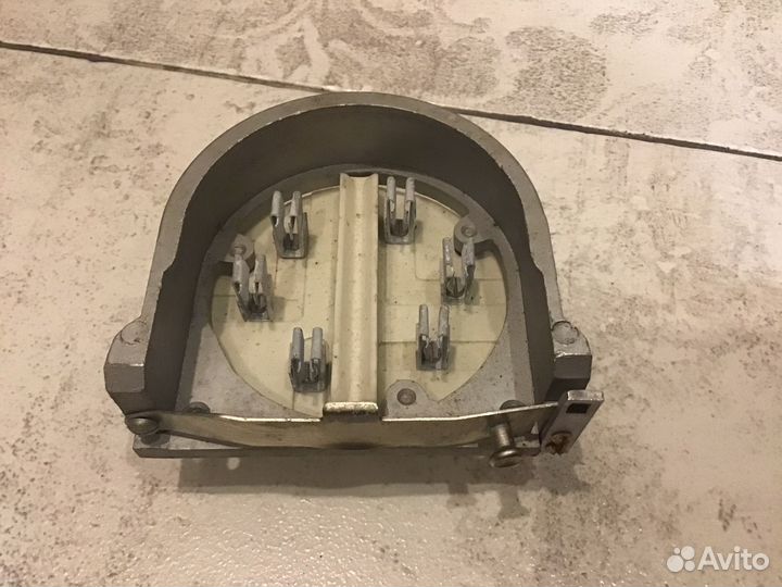 Ламповая панель для гу-81М