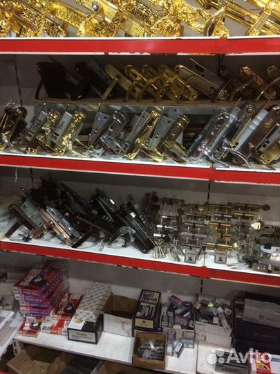 Вскрытие замков квартир,авто,сейфов.слесарь по рем