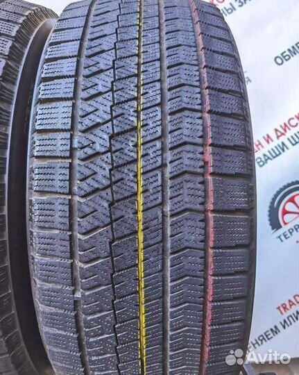 Bridgestone Blizzak VRX 225/50 R17 97V