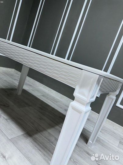 Стол и стулья с доставкой.Оплата при получении