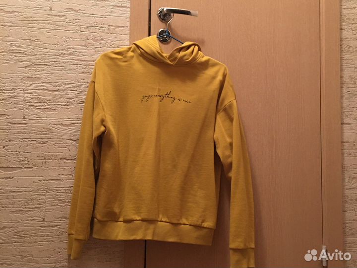 Толстовка с капюшоном