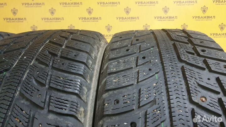 Kumho I'Zen KW22 215/65 R16 97T