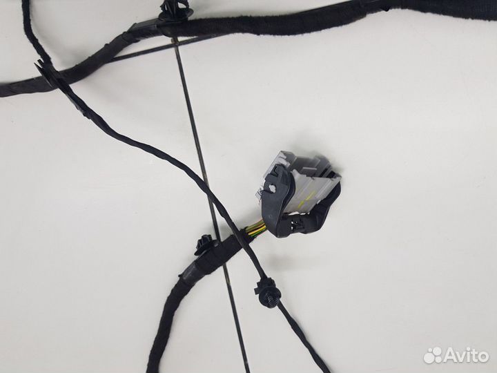 Электропроводка потолка (Haval F7)