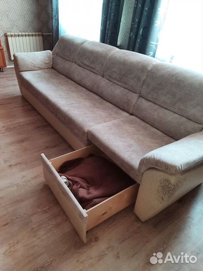 Диван и кресло б/у