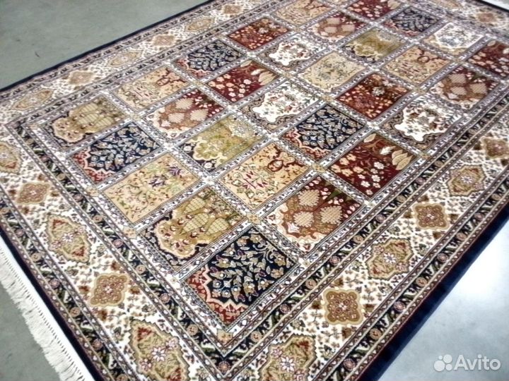 Ковер размером : 2.0х3.0 (№ 20627-44) новый