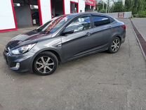 Hyundai Solaris 1.6 MT, 2013, 193 200 км, с пробегом, цена 750 000 руб.