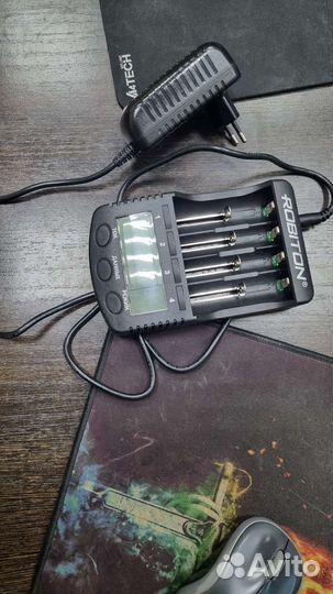 Зарядное устройство robiton MasterCharger Pro LCD