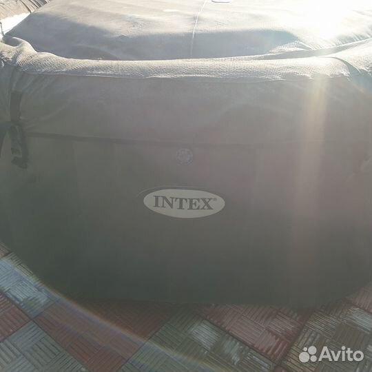 Надувной спа бассейн