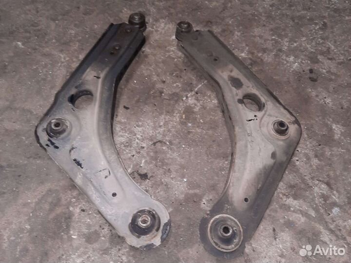 Рычаг подвески левый ford escort clx