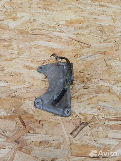 Кронштейн АКПП Bmw 6 F06 N57D30B 2017