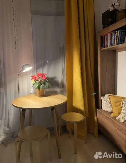 Кухонный стол из массива