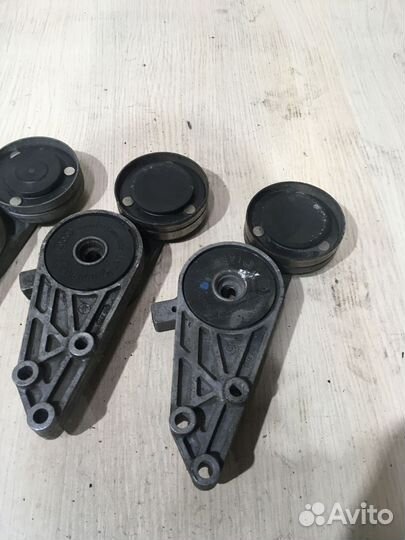 Натяжитель ремня Ауди А4 Б5 1.6 ADP 058903133