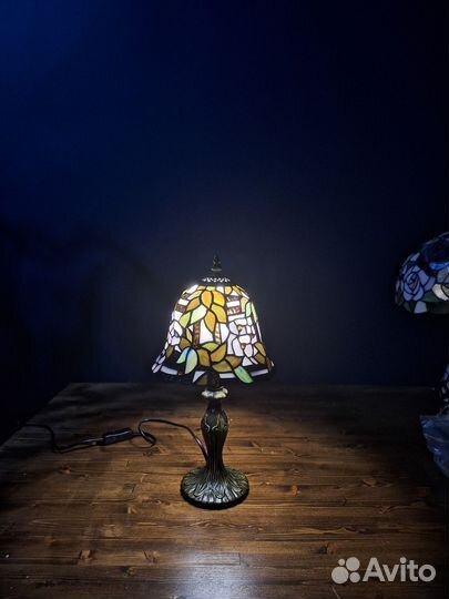 Лампа настольная в стиле Тиффани