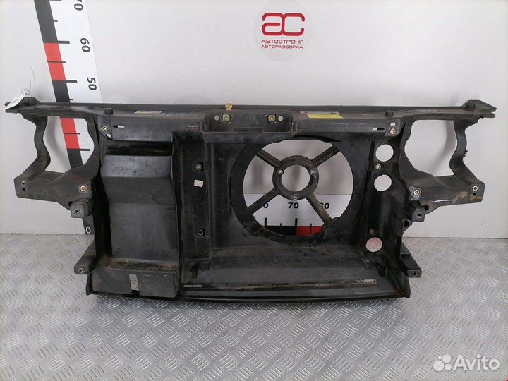 Панель передняя (телевизор) для Volkswagen Golf 3