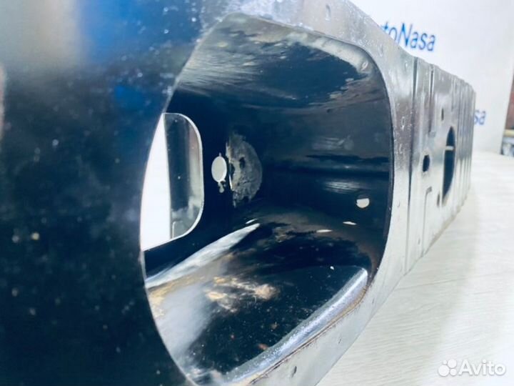 Усилитель бампера передний Land Rover Range Rover