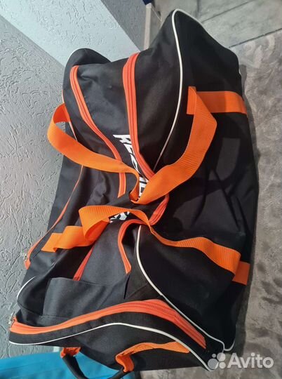 Хоккейный баул новый на колесах