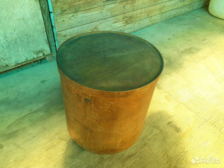 Продам старую коробку из под шляп