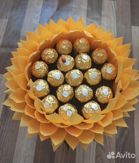 Букет из конфет подсолнух в подарок