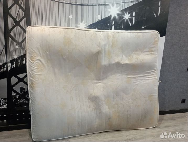 Матрас 160х200 бу