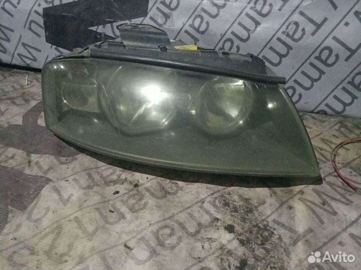 Фараaudi A3 8P 2003-2008