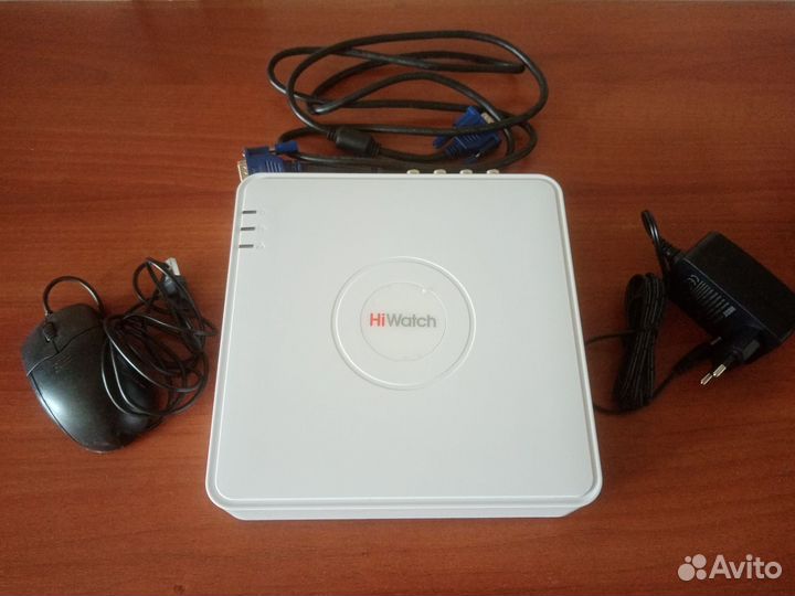 Видеорегистратор hiwatch Ds-h208qa