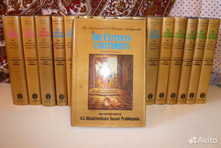 Шри Чайтанья Чаритамрита (на английском) 14 книг