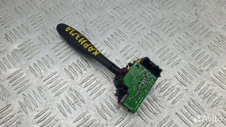 Переключатель стеклоочистителей Mitsubishi Carisma