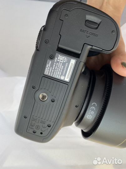 Фотоаппарат canon 5D mark iv