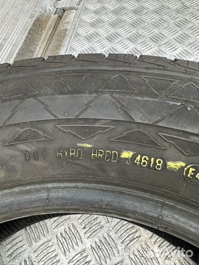 Continental VancoWinter 2 235/65 R16C 118R