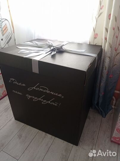 Коробка подарочная черная